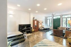 Onan Road (D15), Terrace #543054031